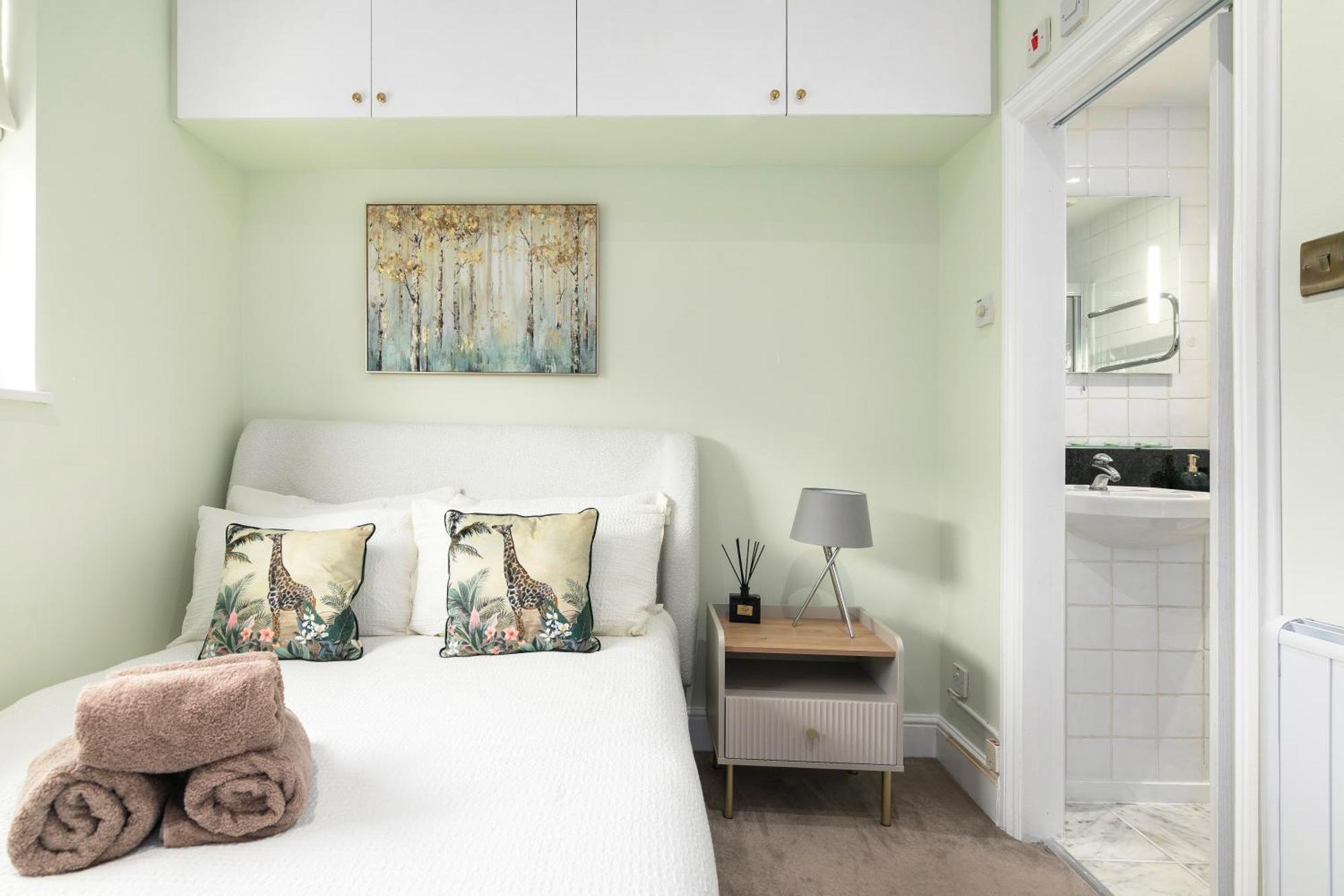 Cosy Flat 5 Min From Holland Park Station! London Apartment Exterior photo