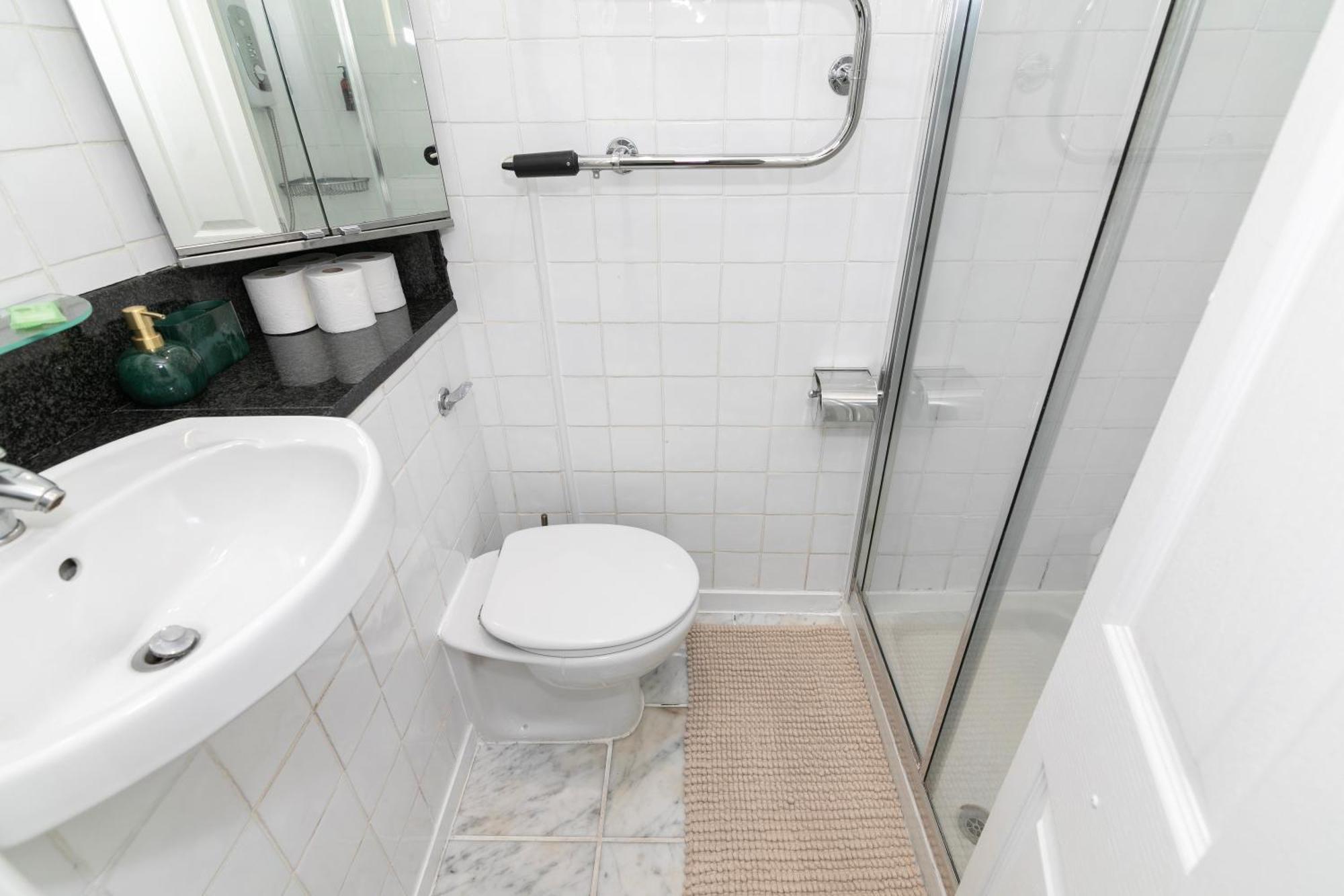 Cosy Flat 5 Min From Holland Park Station! London Apartment Exterior photo
